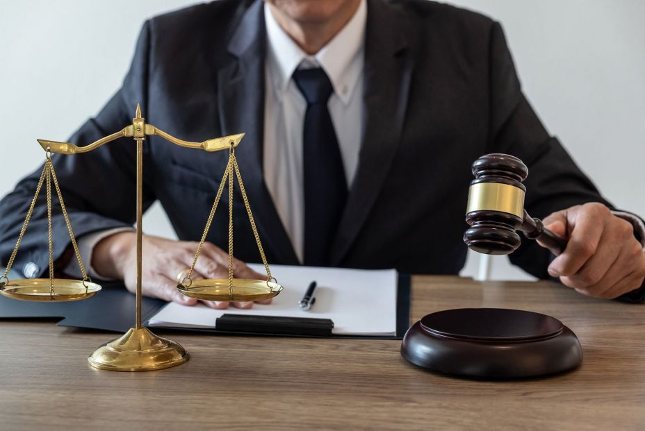 7305906227ab807fedbe440f76326127